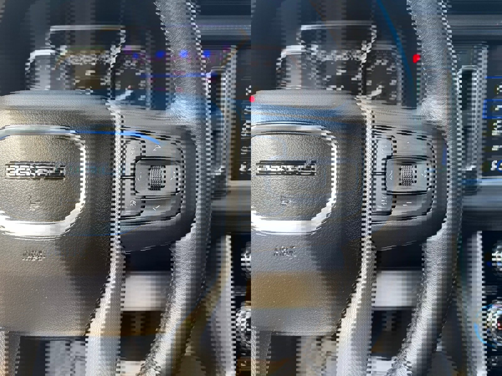 Used 2021 GMC Yukon XL Denali w/ Denali Ultimate Package image 17