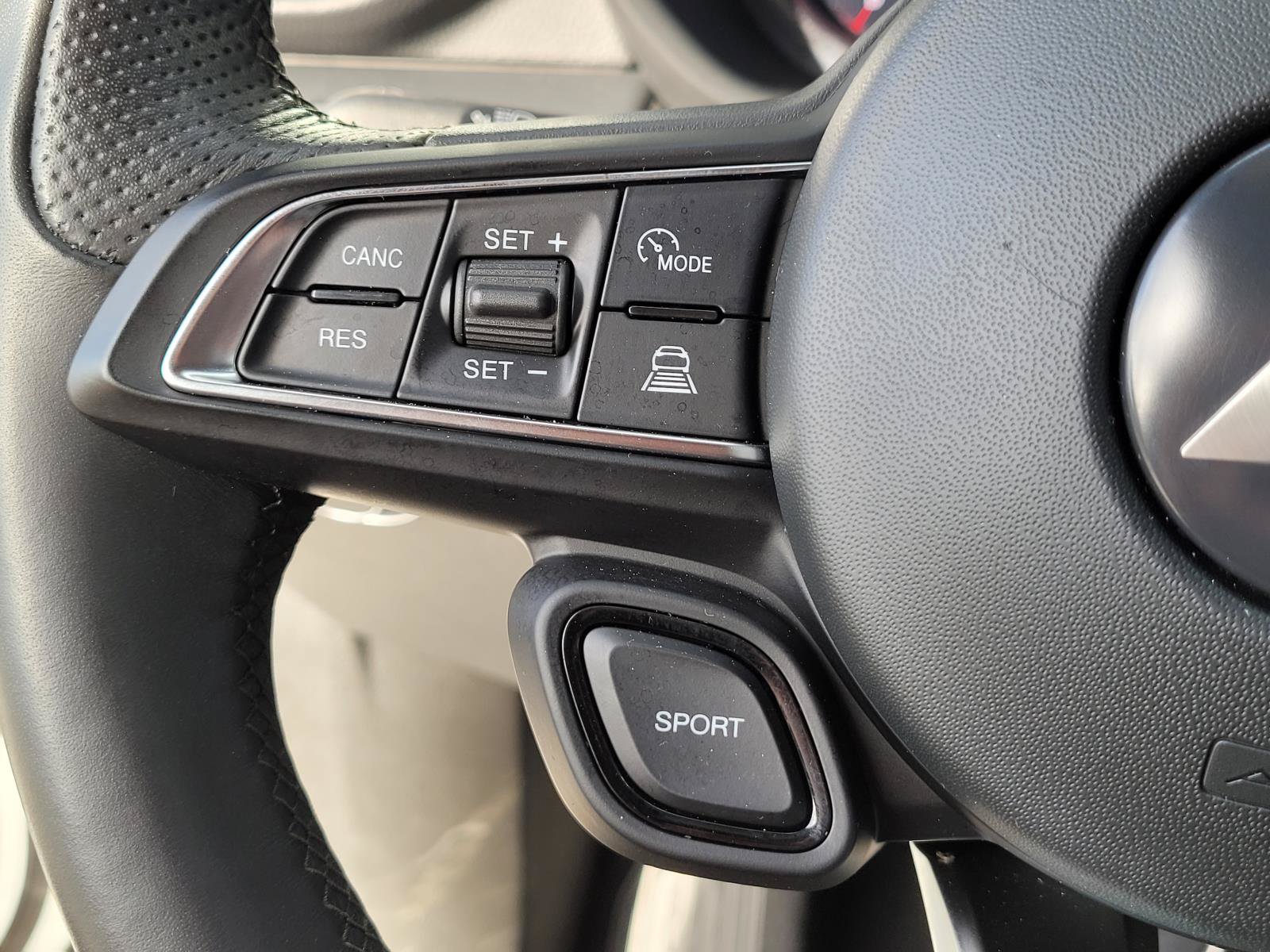 Used 2024 Dodge Hornet GT AWD/4WD image 9