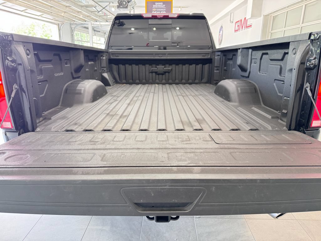 Certified 2025 Chevrolet Silverado 2500 High Country w/ Technology Package AWD/4WD image 7