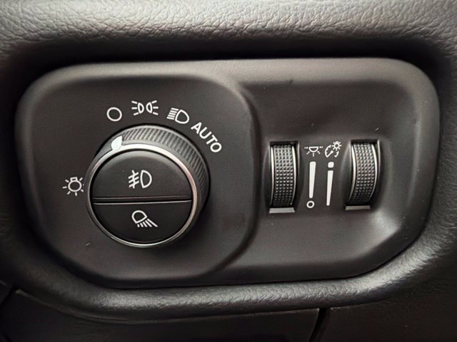 New 2027 RAM 1500 Laramie w/ Night Edition AWD/4WD image 32