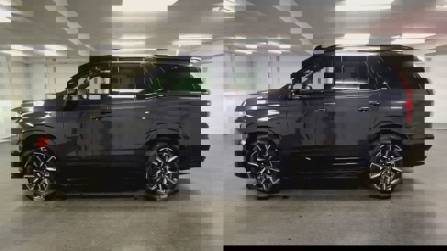 Certified 2023 Cadillac Escalade Sport w/ Touring Package image 5