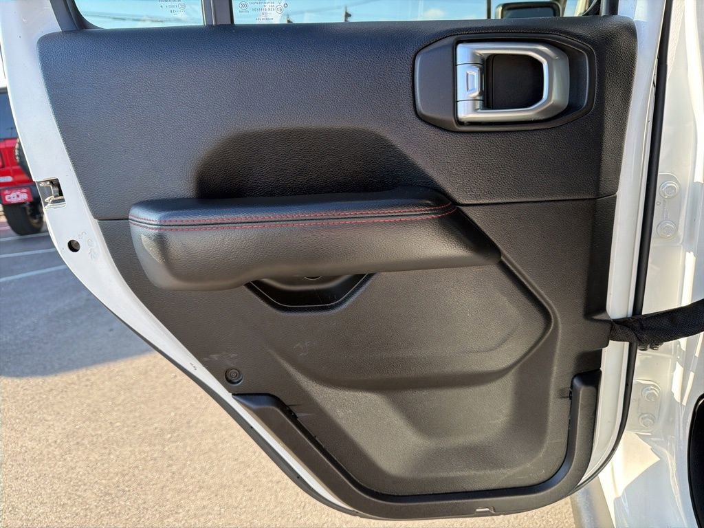 Used 2018 Jeep Wrangler Unlimited Rubicon image 24