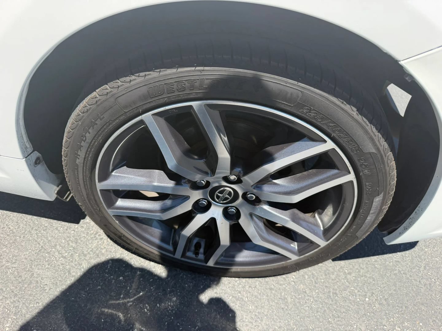 Used 2015 Scion tC FWD image 28