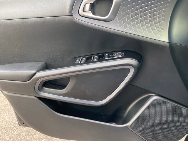 Used 2023 Kia Soul EX FWD image 19