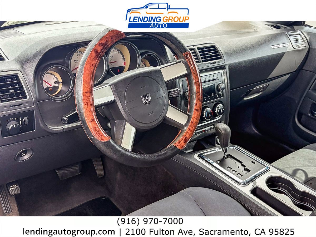 Used 2010 Dodge Challenger SE image 11