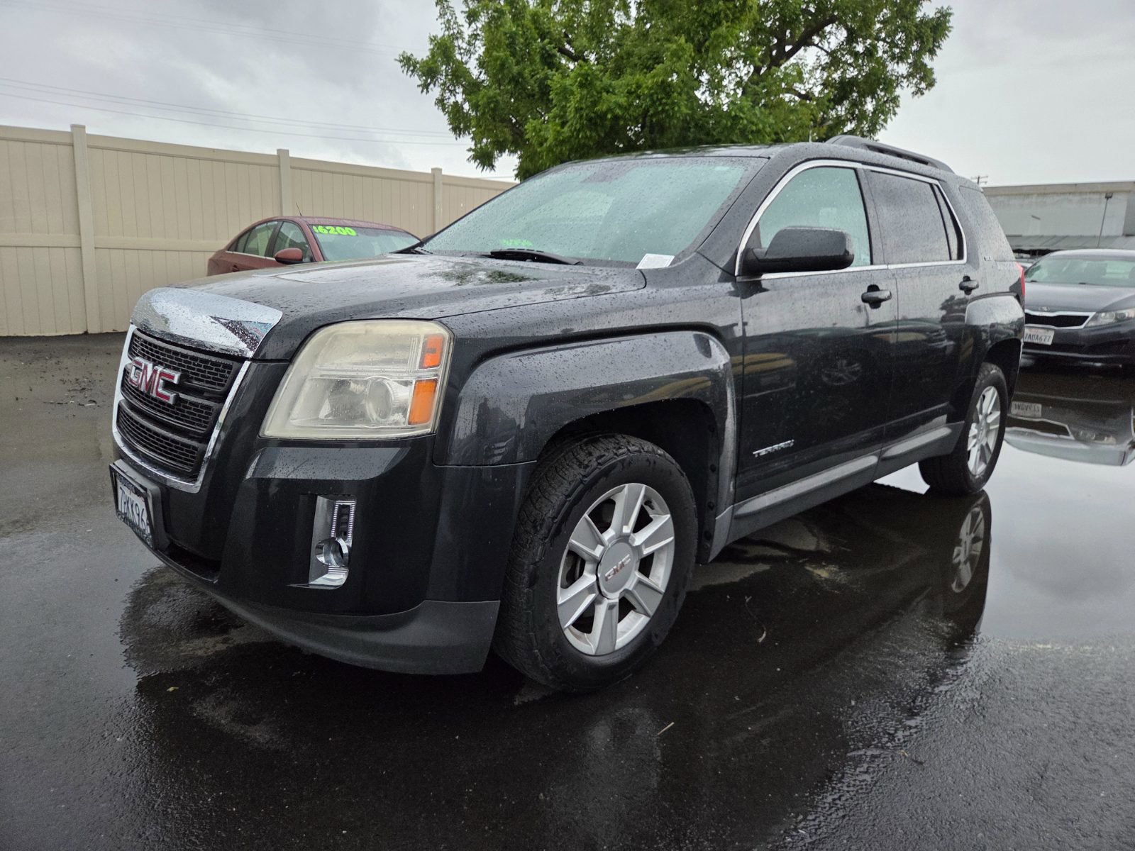 Used 2013 GMC Terrain SLT image 1