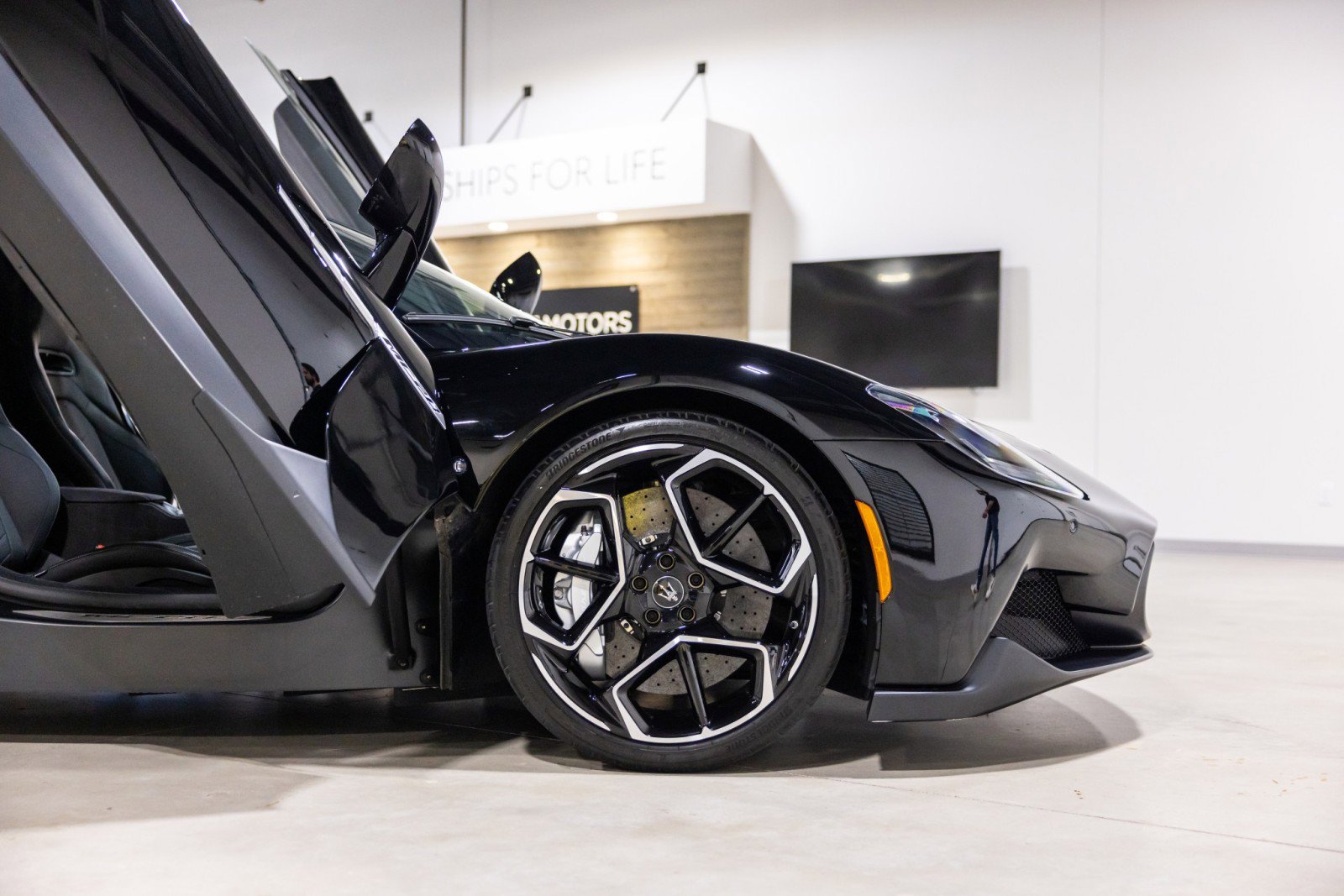 Used 2022 Maserati MC20 Coupe RWD image 23