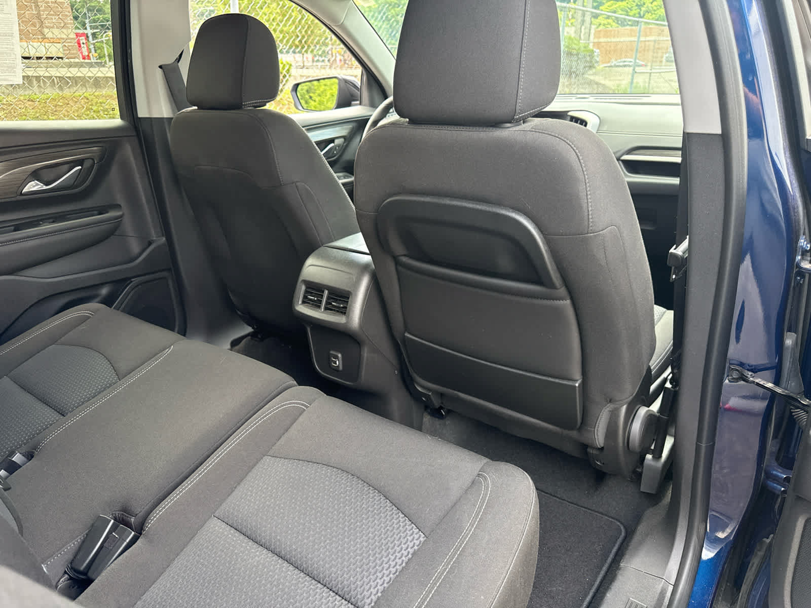 Used 2023 GMC Terrain SLE w/ Driver Convenience Package AWD/4WD image 27