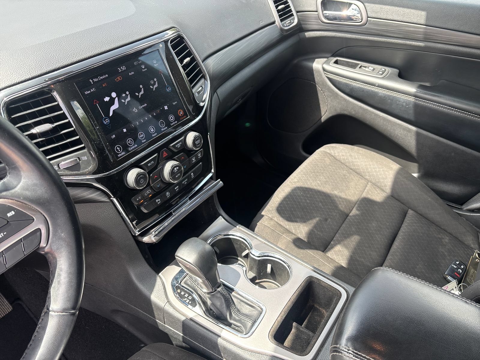 Used 2021 Jeep Grand Cherokee Freedom Edition RWD image 20