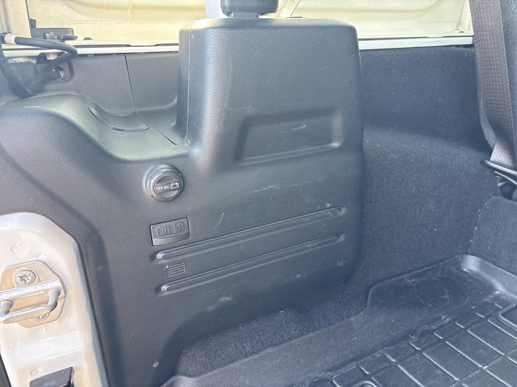 Used 2021 Jeep Wrangler Unlimited Rubicon 4xe w/ Cold Weather Group image 10