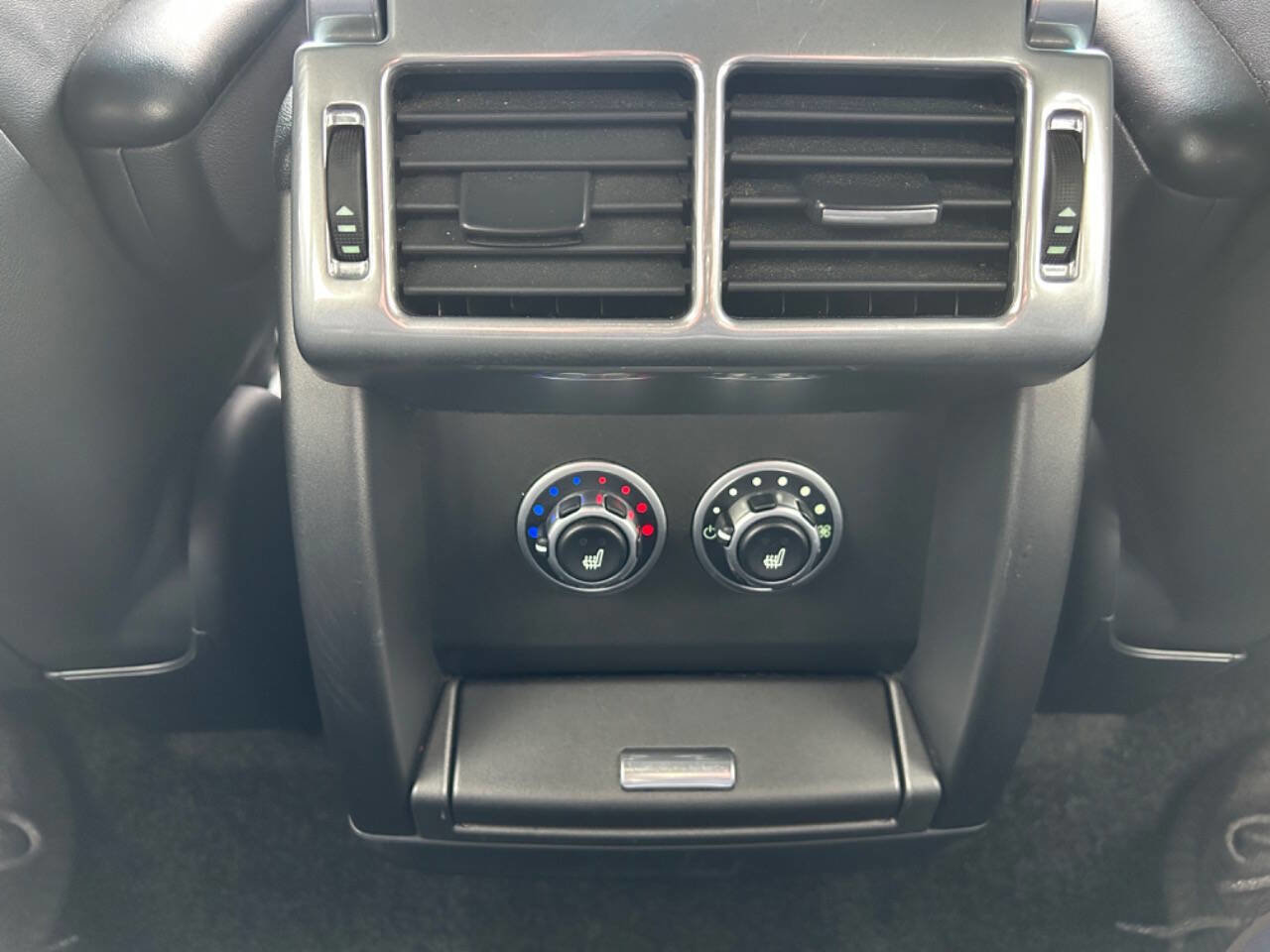 Used 2011 Land Rover Range Rover HSE LUX AWD/4WD image 14