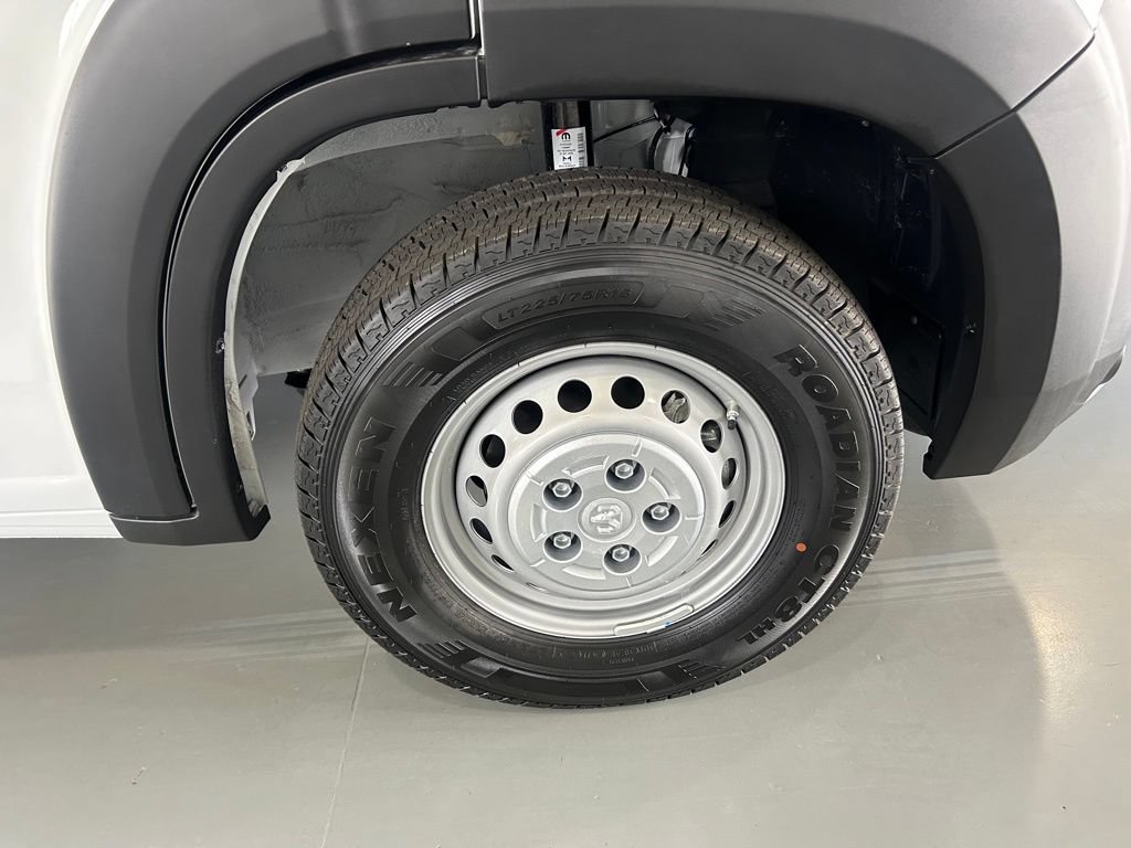 New 2025 RAM ProMaster 2500 w/ Convenience Group FWD image 7