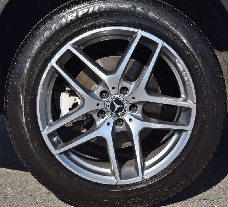 Used 2019 Mercedes-Benz GLC 300 4MATIC image 39