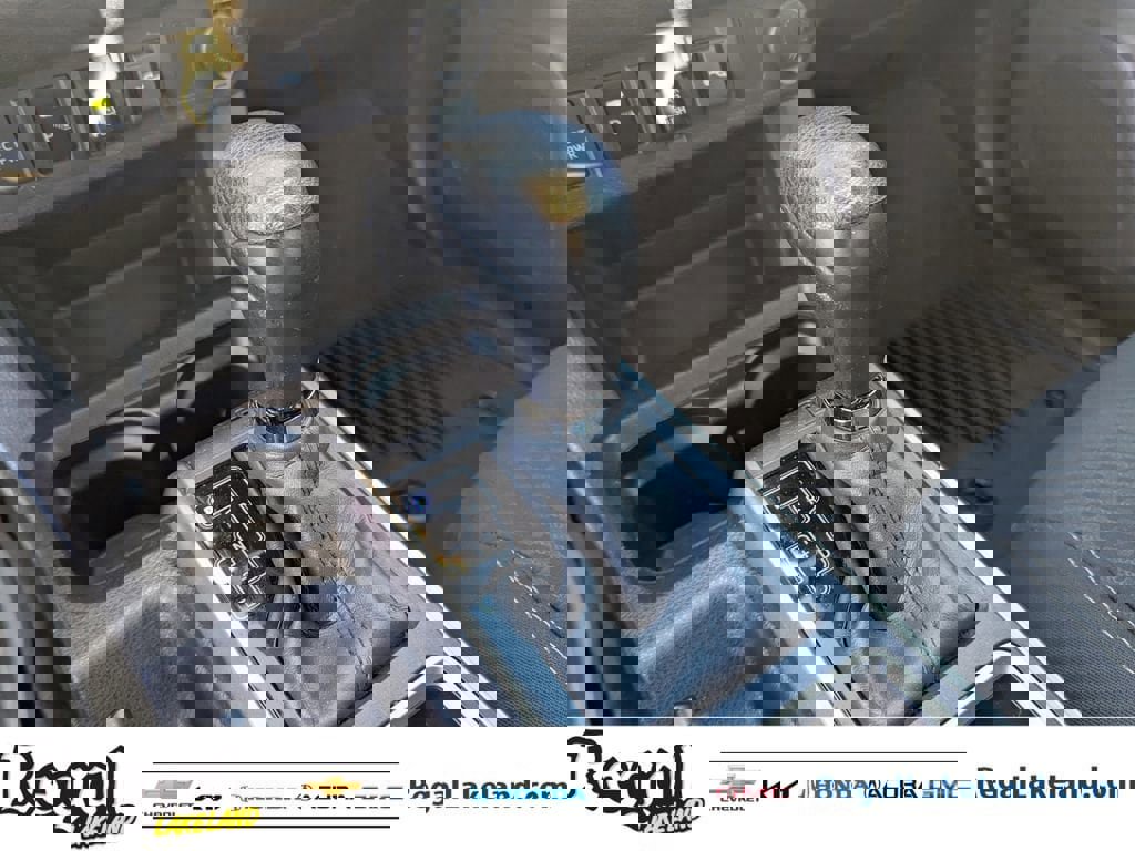 Used 2022 Toyota Tacoma SR5 w/ Trail Edition image 21