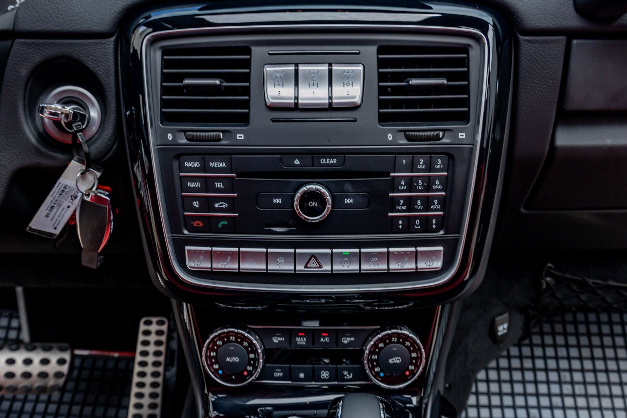 Used 2017 Mercedes-Benz G 550 image 25