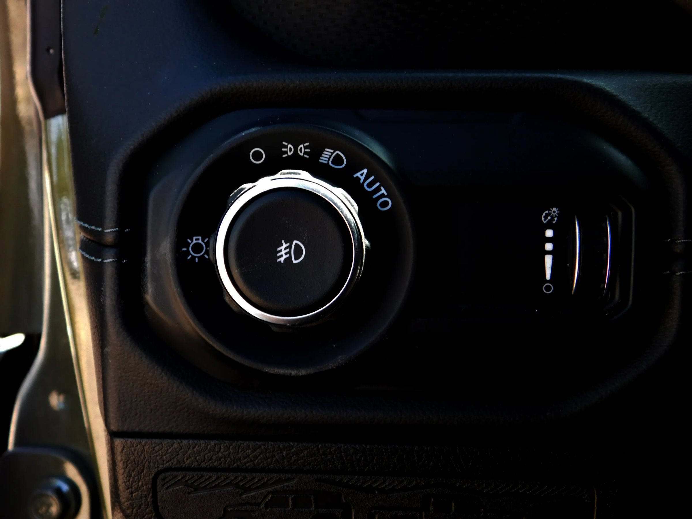 Used 2025 Jeep Wrangler Unlimited Rubicon AWD/4WD image 28