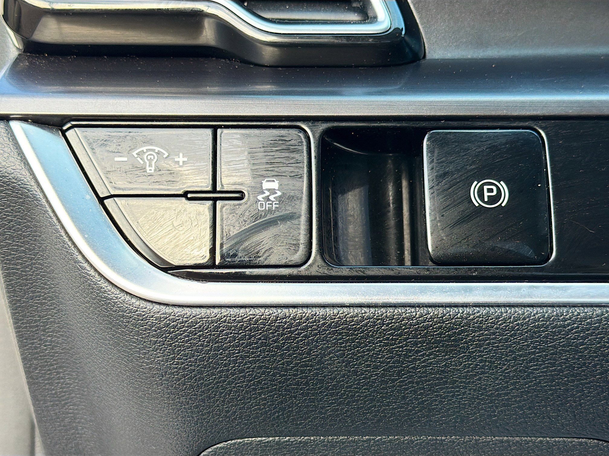 Used 2024 Kia Sportage EX FWD image 34
