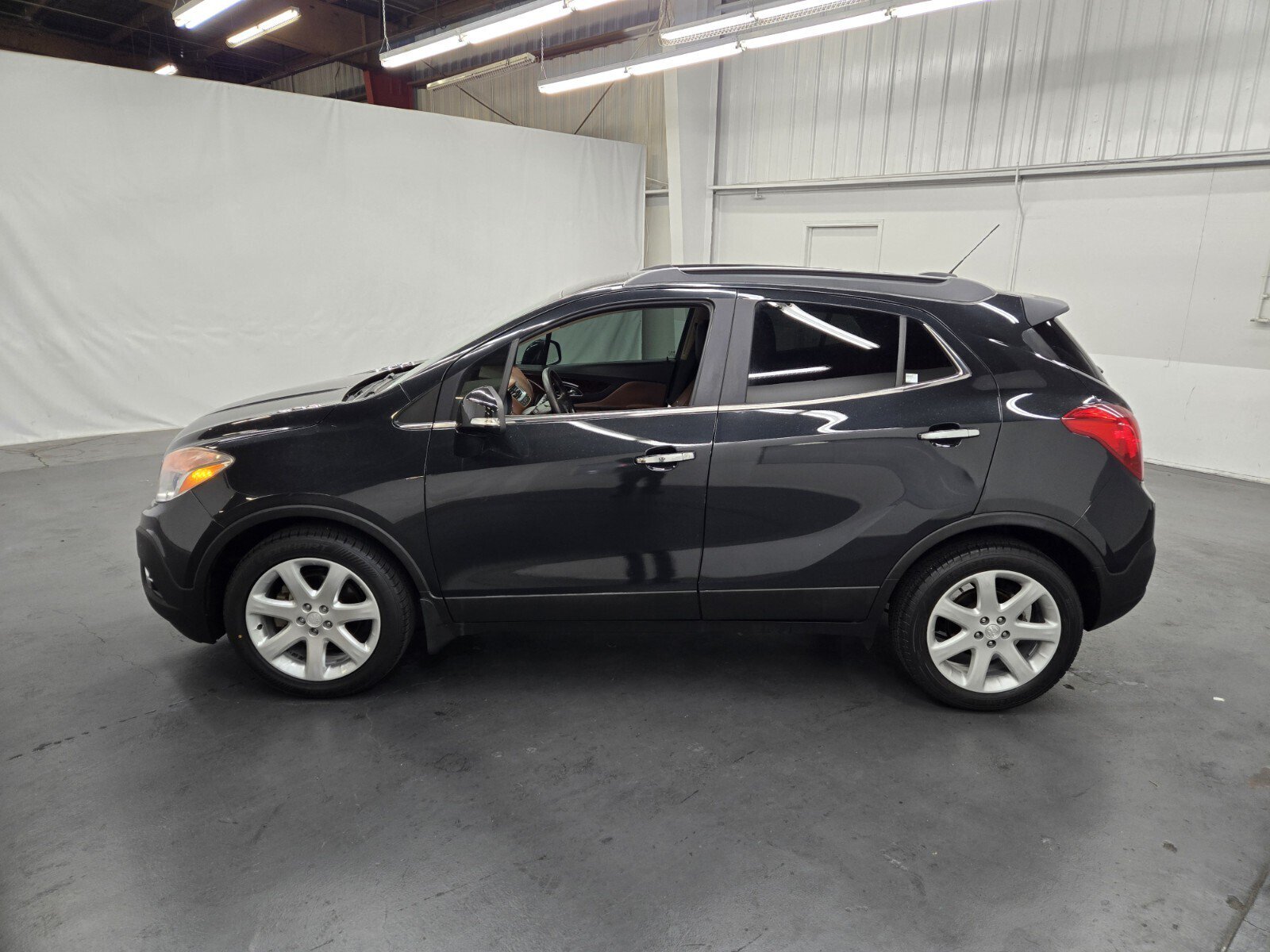 Used 2015 Buick Encore Premium w/ Experience Buick Package FWD image 2
