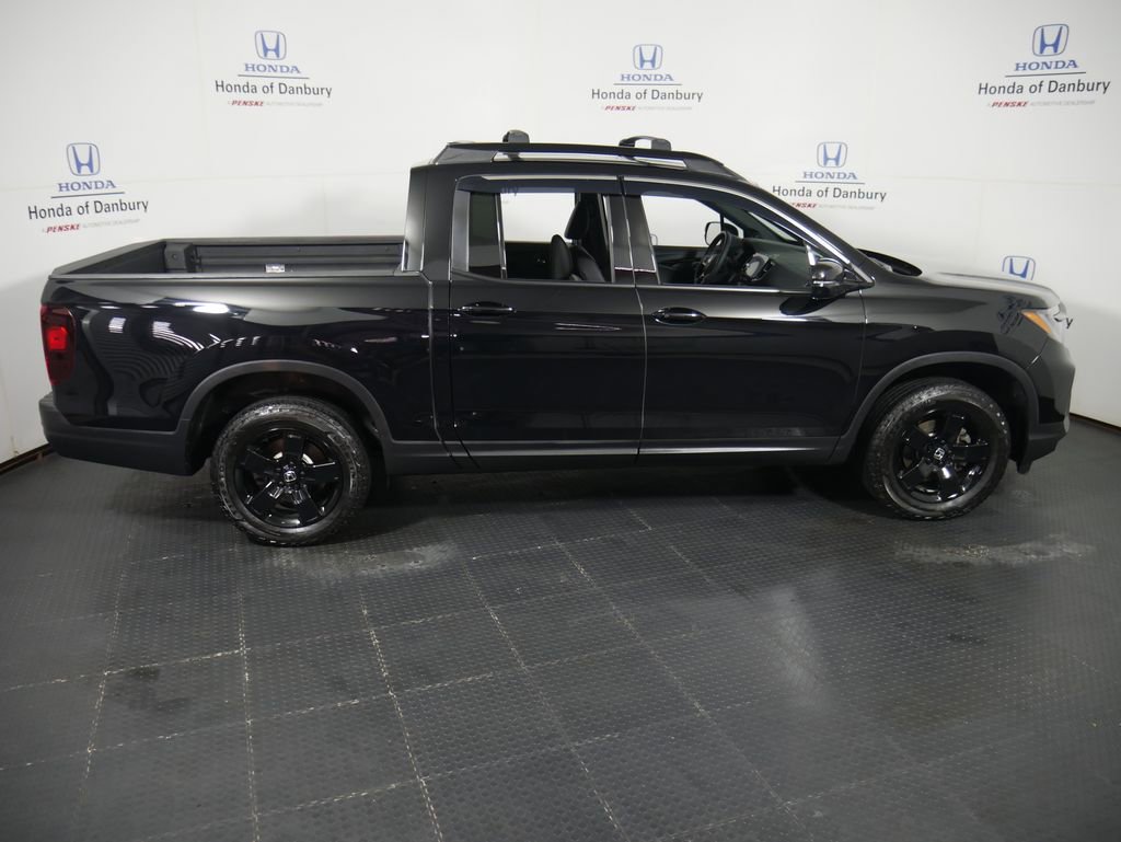 Certified 2025 Honda Ridgeline Black Edition image 3