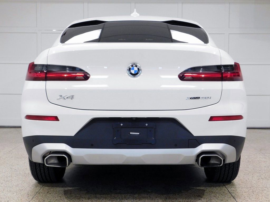 Used 2023 BMW X4 xDrive30i image 5