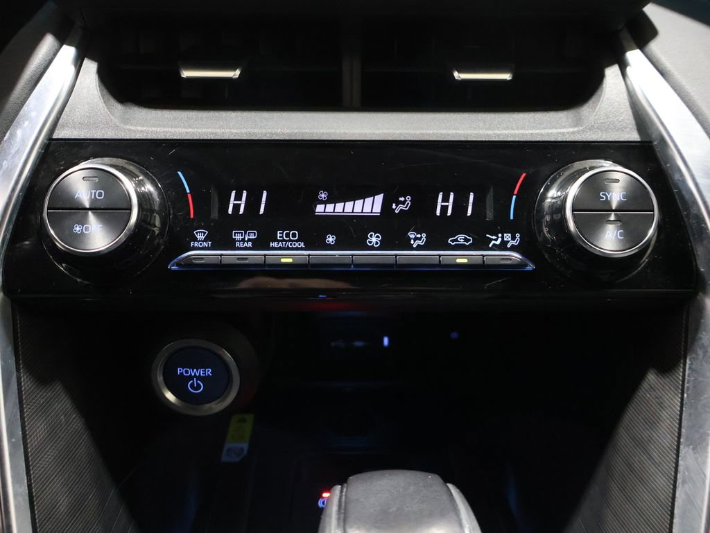 Used 2022 Toyota Venza XLE image 30