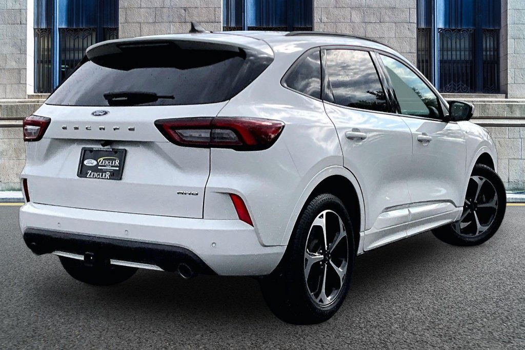 Certified 2023 Ford Escape ST-Line Select w/ Tech Pack #2 AWD/4WD image 11