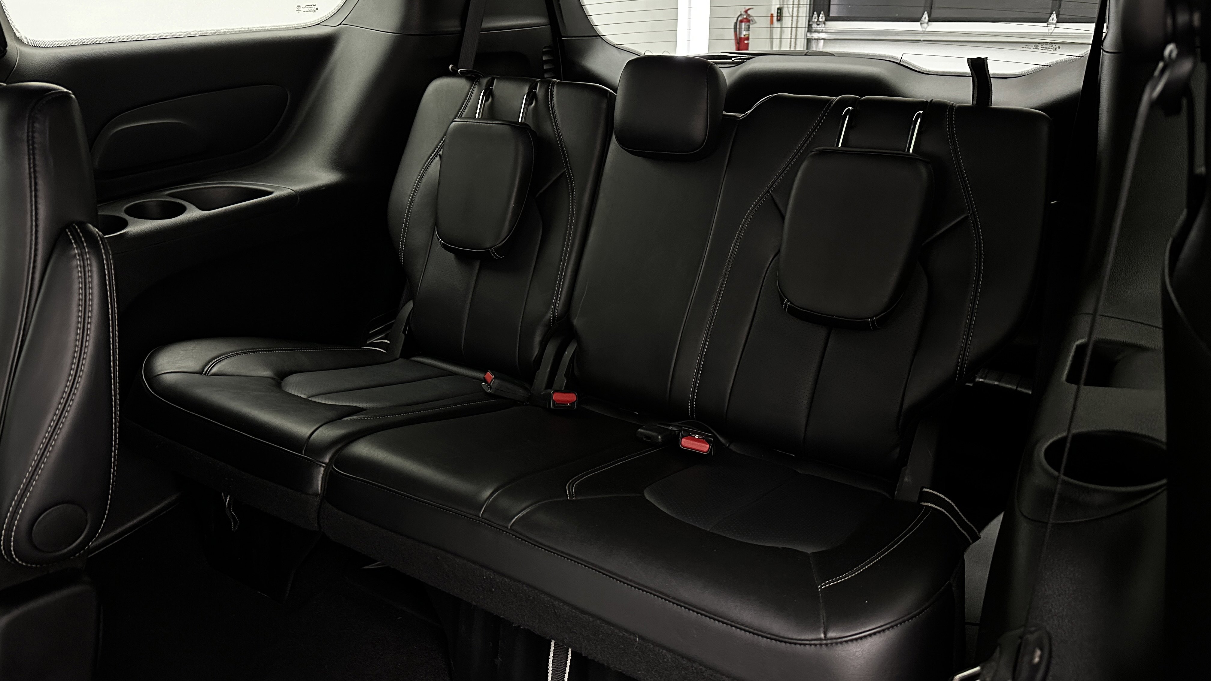 Used 2025 Chrysler Pacifica Select image 25