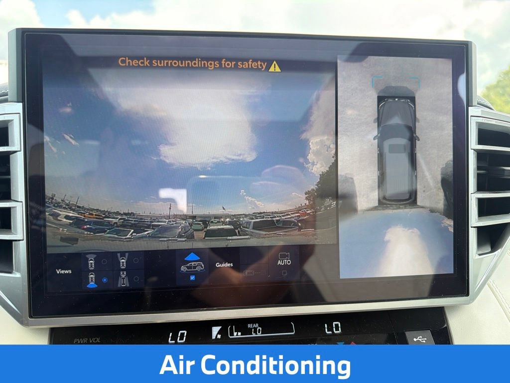Used 2025 Toyota Sequoia Capstone AWD/4WD image 26
