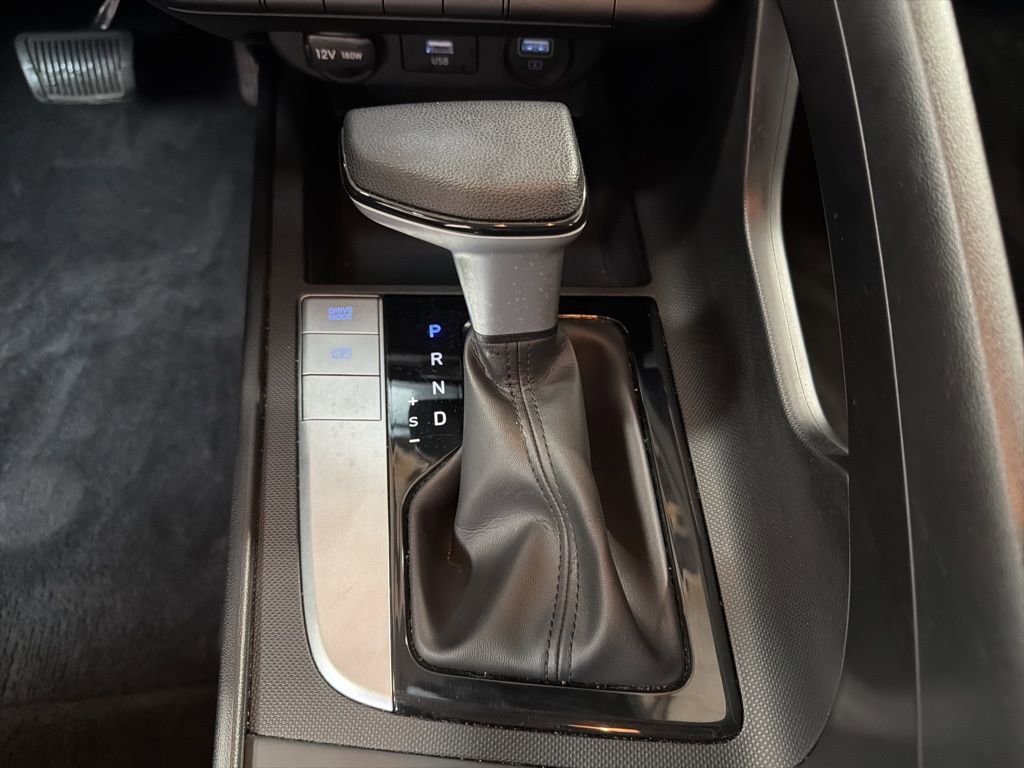 Certified 2022 Hyundai Elantra SE image 20