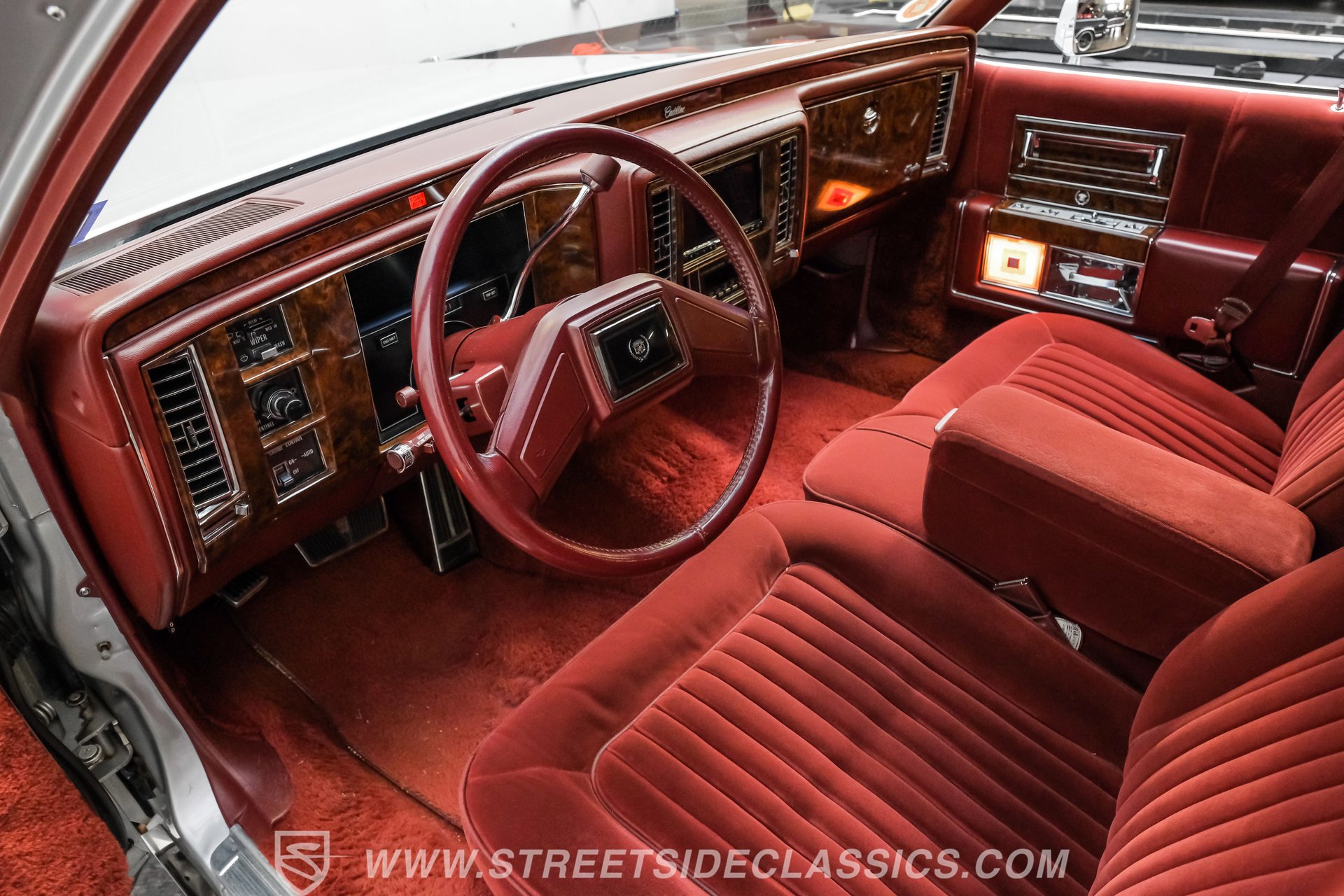 Used 1991 Cadillac Brougham image 4