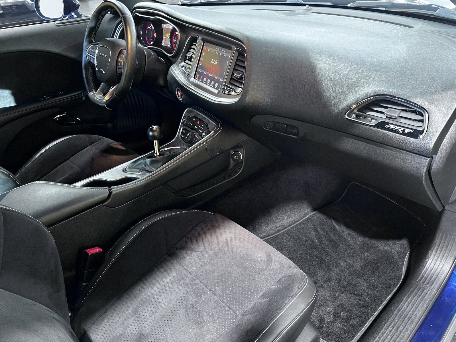 Used 2016 Dodge Challenger SRT Hellcat image 15