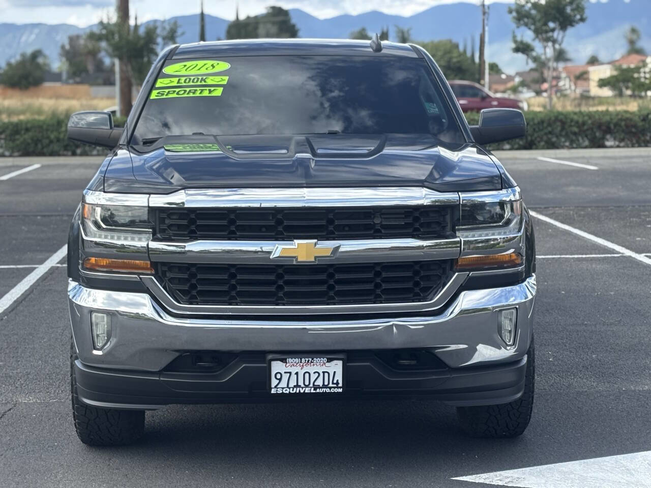 Used 2018 Chevrolet Silverado 1500 LT w/ All Star Edition AWD/4WD image 3