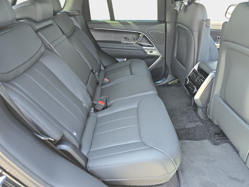 New 2026 Land Rover Range Rover SE AWD/4WD image 11