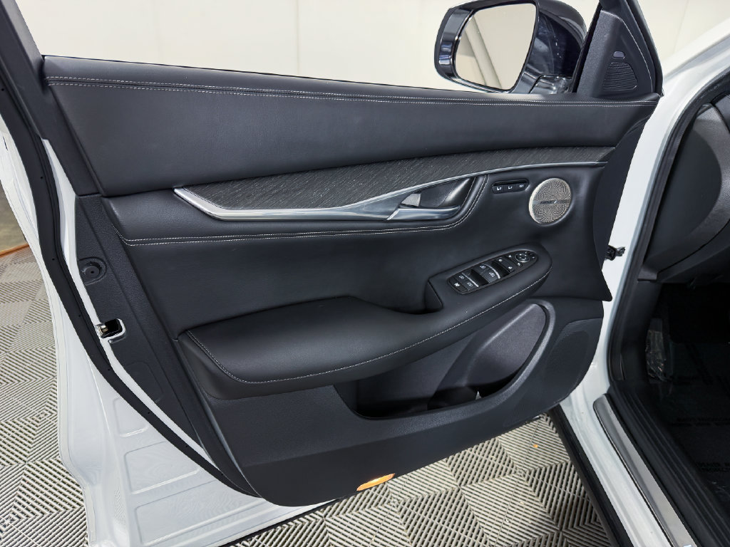 Used 2023 INFINITI QX55 Sensory w/ Lighting Package AWD/4WD image 45