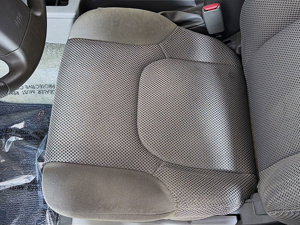 Used 2018 Nissan Frontier SV image 17