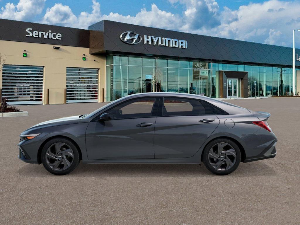 New 2026 Hyundai Elantra Sport image 3