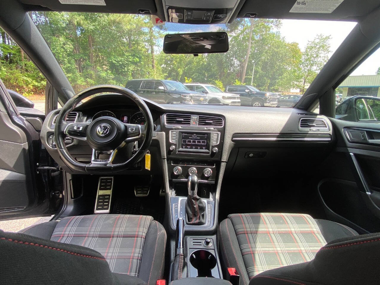 Used 2015 Volkswagen GTI S FWD image 37