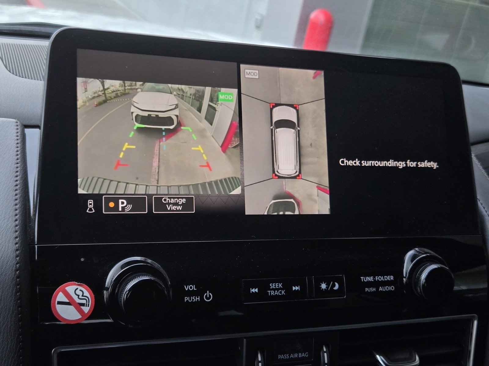 Used 2023 Nissan Armada SL w/ Midnight Edition Package image 16