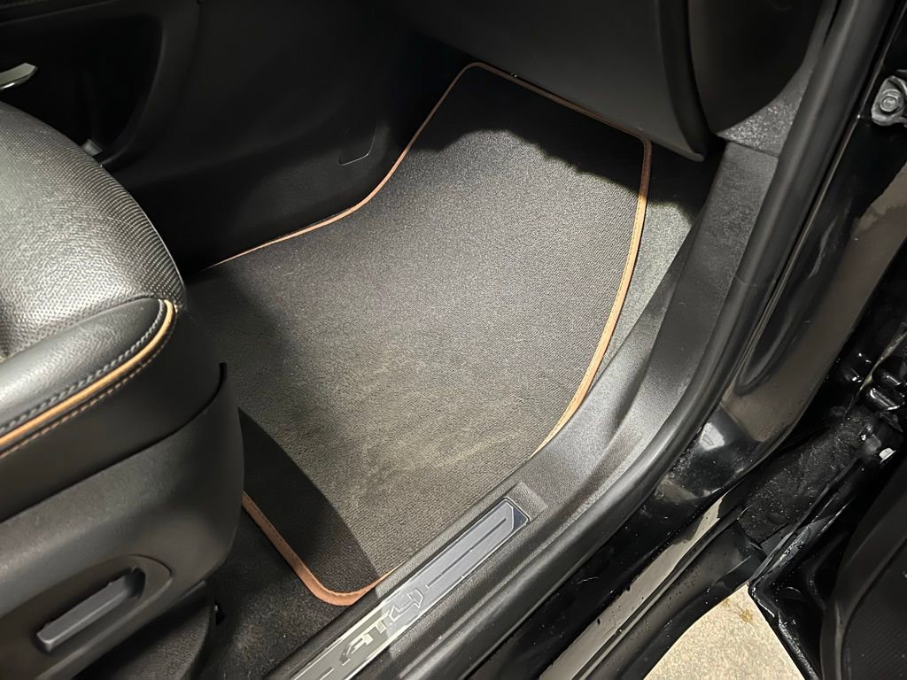 Used 2023 GMC Acadia AT4 w/ Technology Package image 12