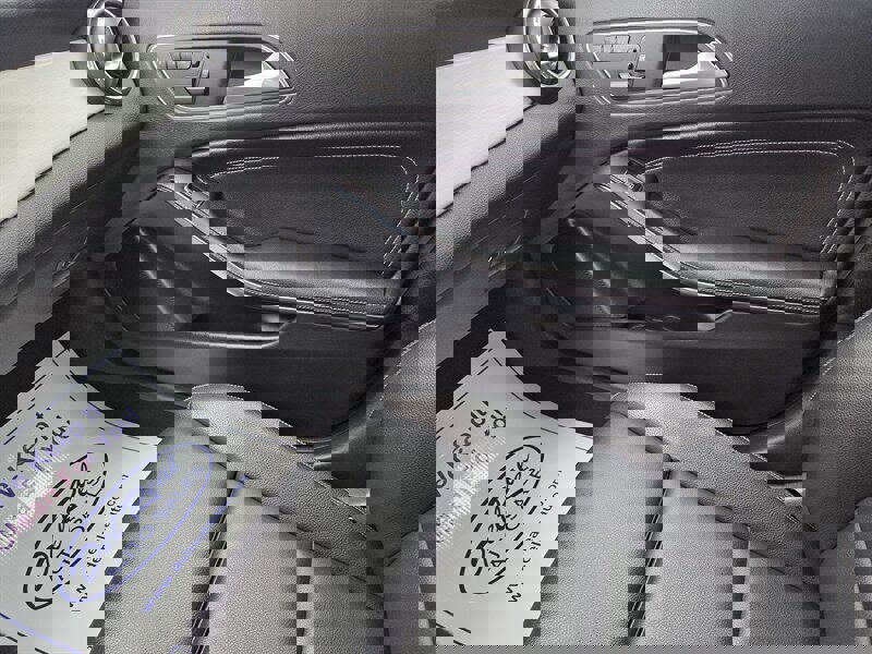 Used 2017 Mercedes-Benz GLA 250 image 17