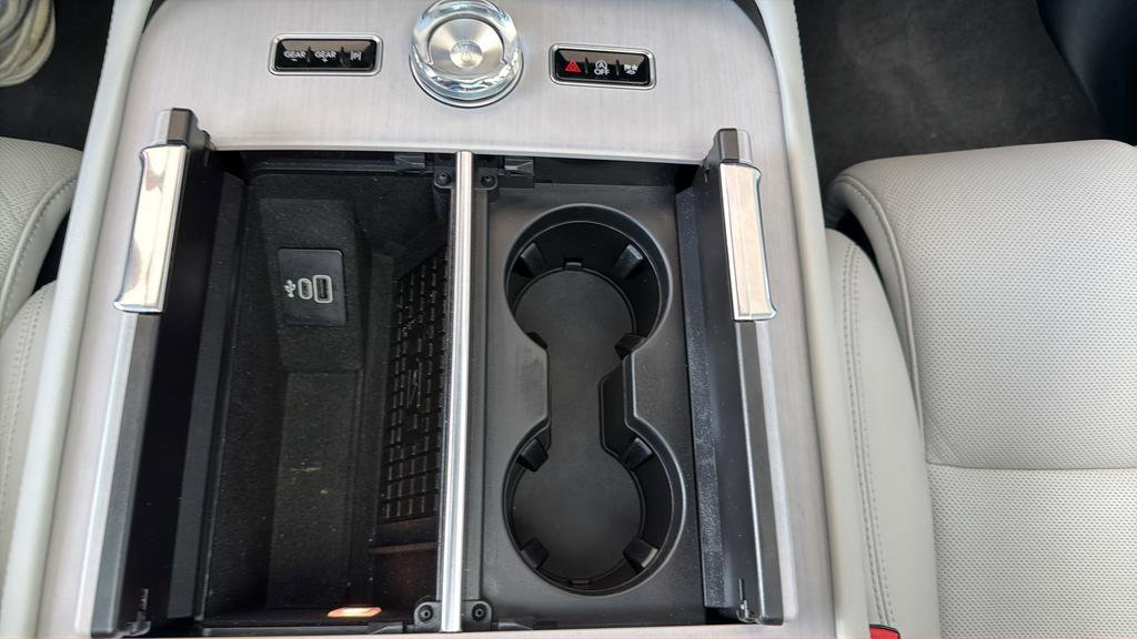 Used 2025 Lincoln Navigator Black Label image 33