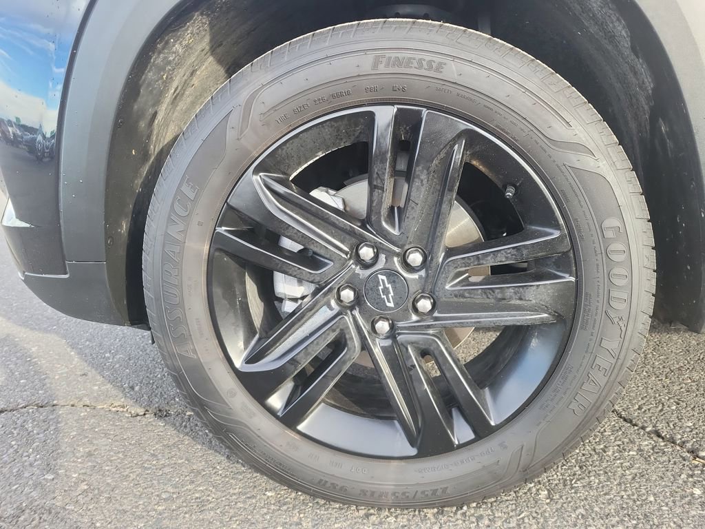 Used 2025 Chevrolet Trax ACTIV image 56