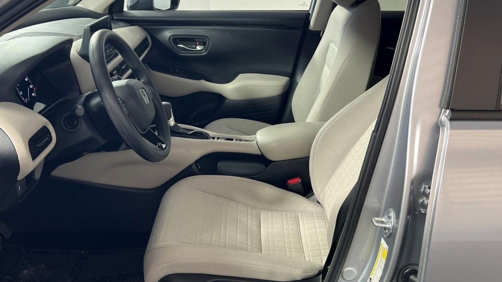 Used 2026 Honda HR-V LX image 13