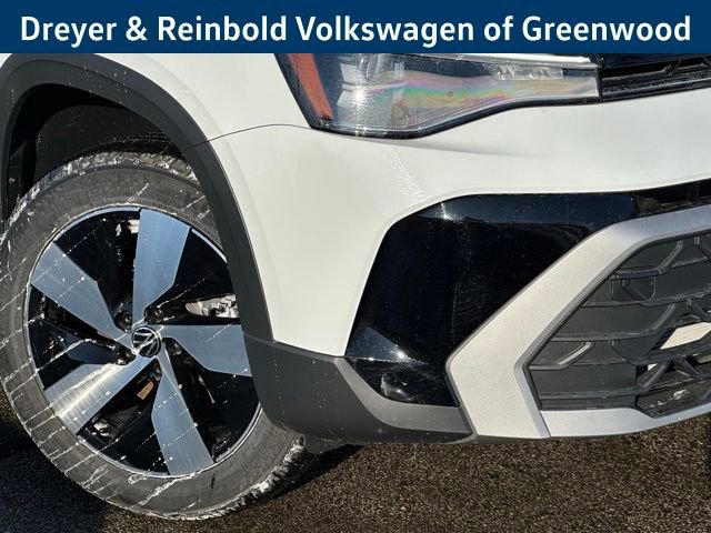 New 2026 Volkswagen Taos S image 10