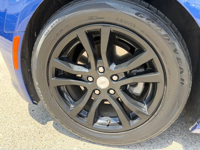 Used 2019 Chevrolet Camaro LS RWD image 20