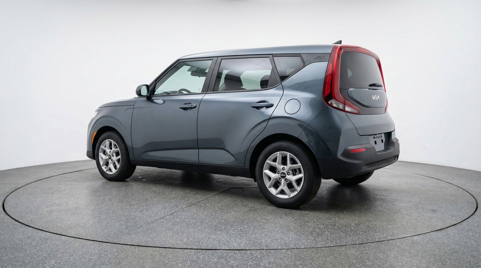 Used 2025 Kia Soul LX w/ LX Technology Package FWD image 6