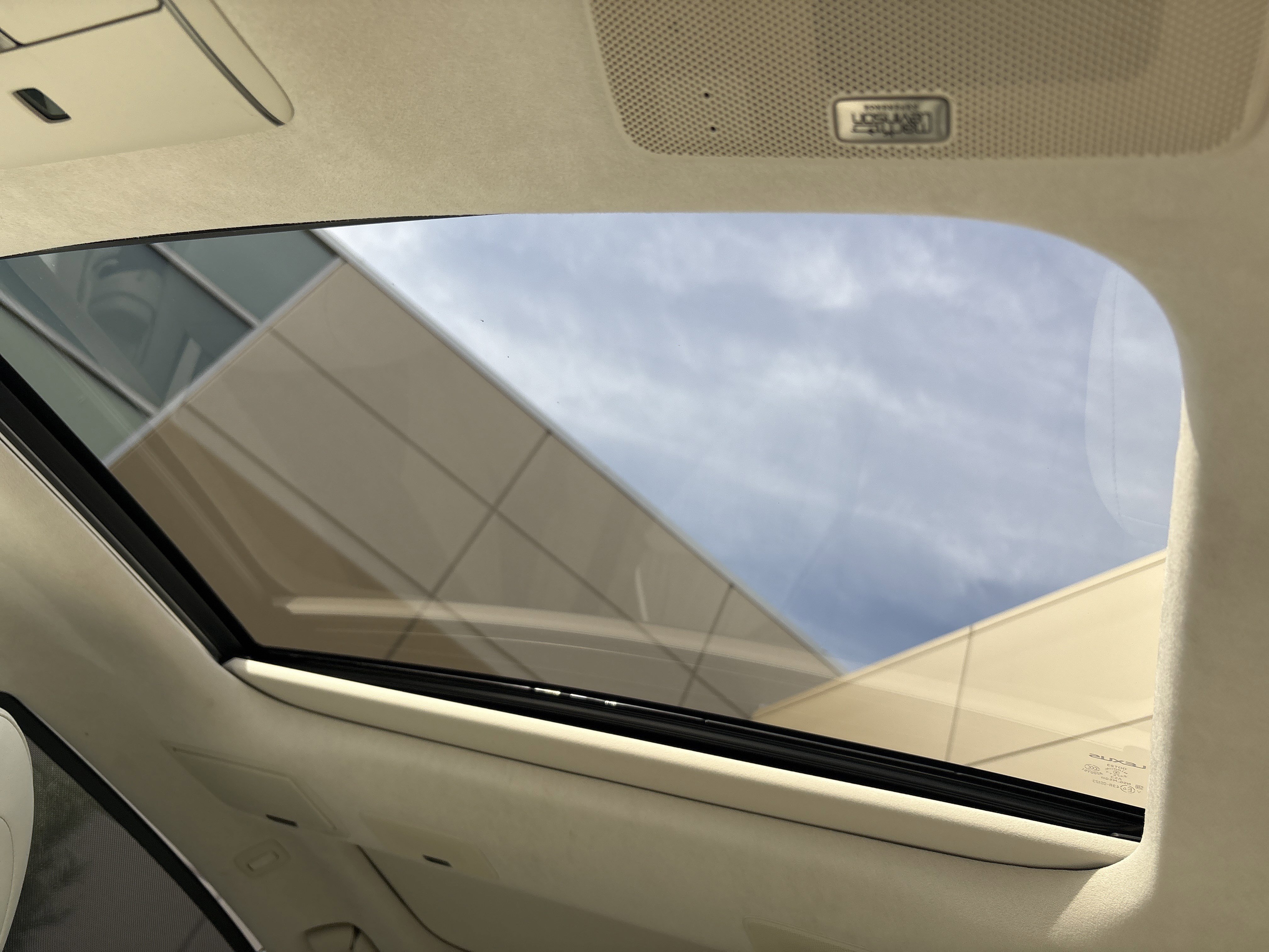 Certified 2022 Lexus LS 500 RWD image 28