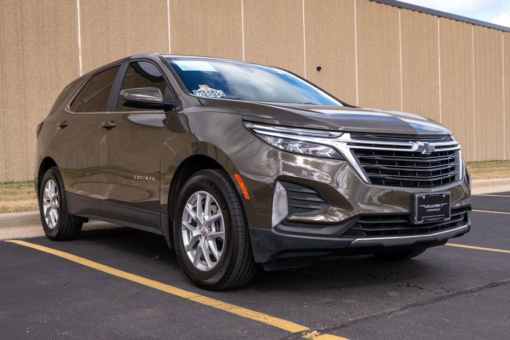 Certified 2024 Chevrolet Equinox LT image 2
