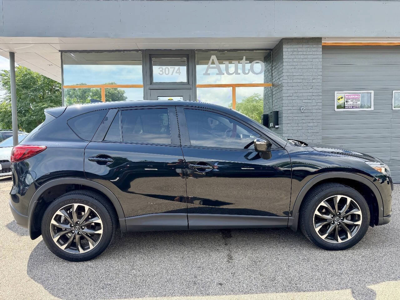 Used 2016 MAZDA CX-5 Grand Touring AWD/4WD image 2