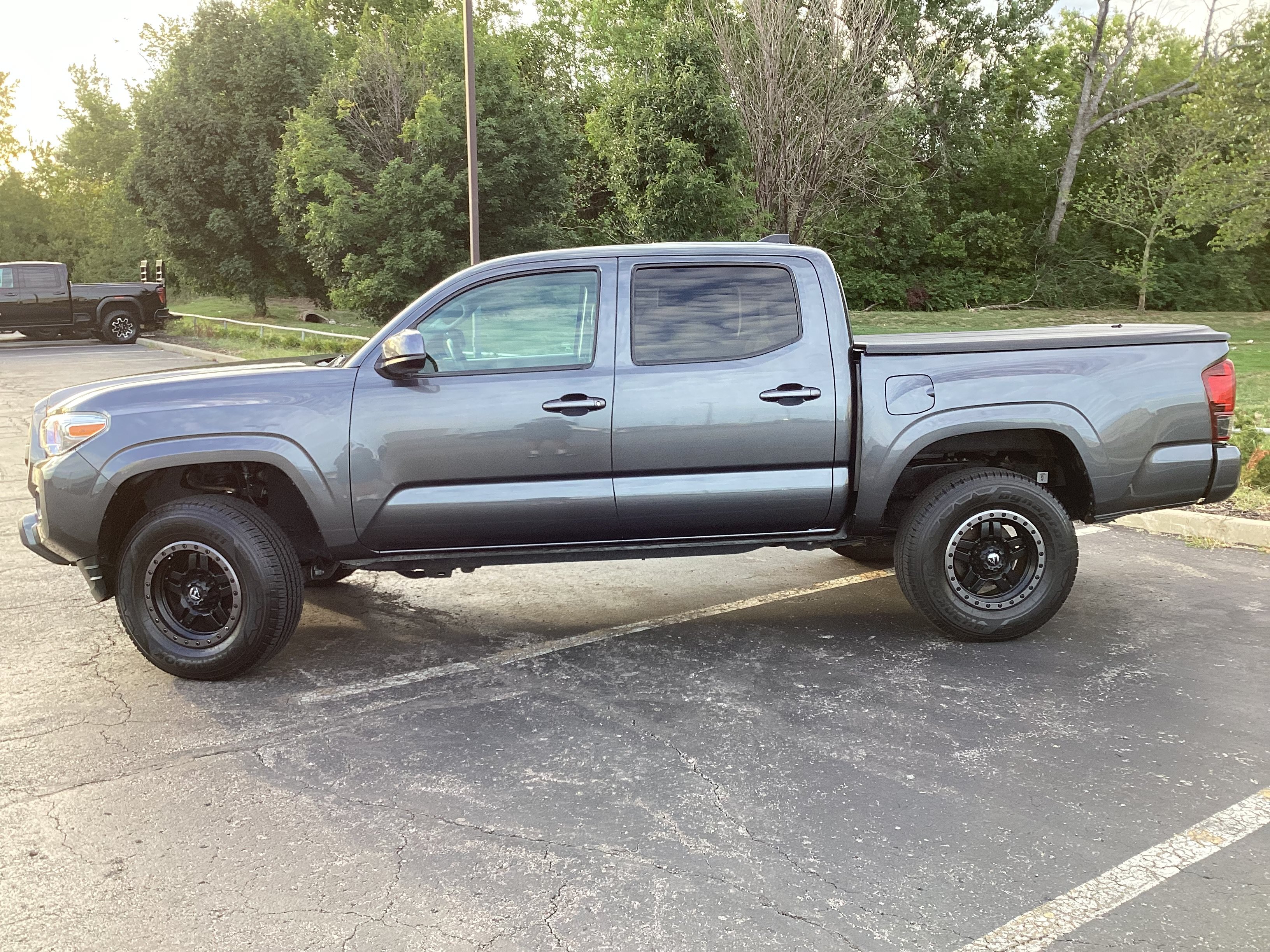 Certified 2021 Toyota Tacoma SR AWD/4WD image 23